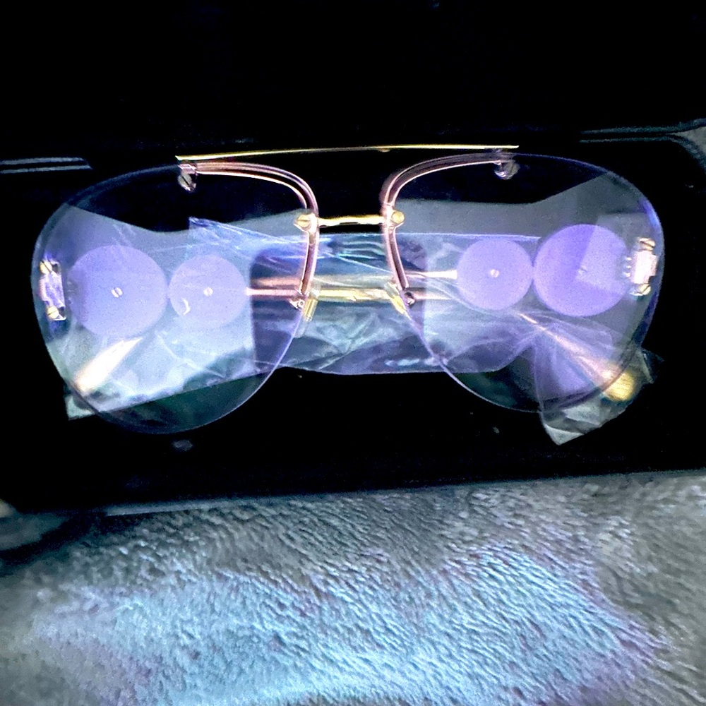 Excellent condition, light purple and gold Versace sunglasses